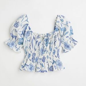 H&M Blue and White Floral Puff Sleeve Blouse Size S